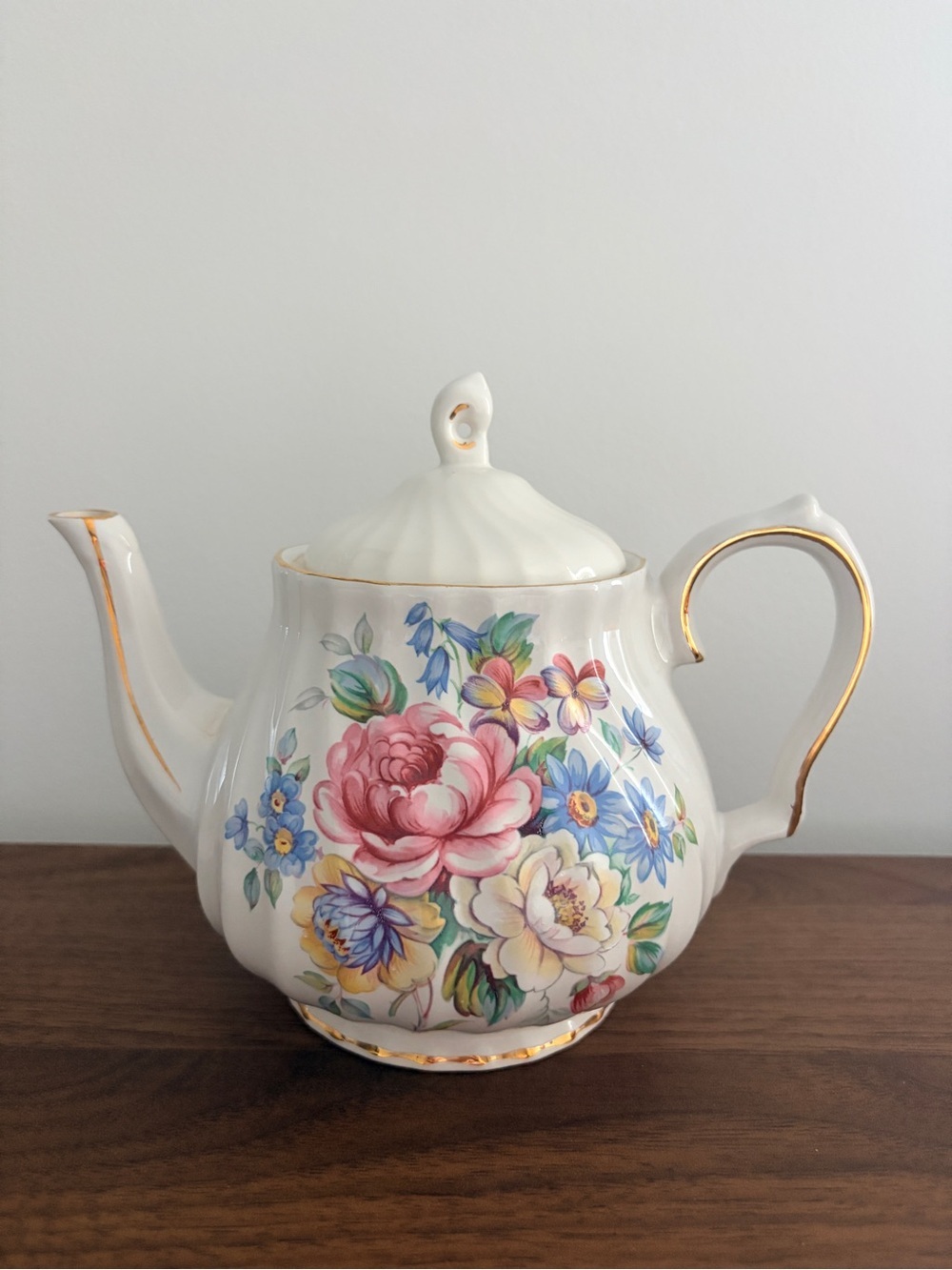 Vintage Royal Oak white porcelain swirled teapot